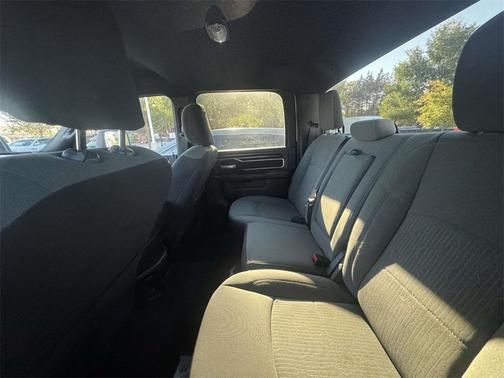 2024 RAM 2500 Big Horn Crew Cab 4x4 8' Box