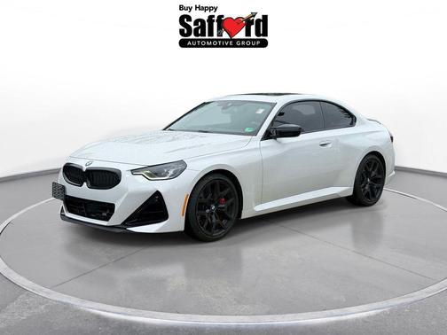 Mineral White Metallic 2025 BMW M240 i