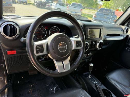 Granite Crystal Metallic Clearcoat 2016 Jeep Wrangler Unlimited Rubicon