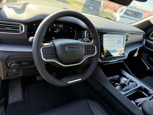 2026 Jeep Grand Wagoneer Limited Reserve 4x4