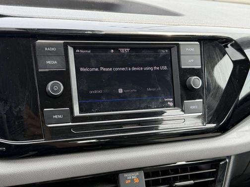 Deep Black 2023 Volkswagen Taos 1.5T S