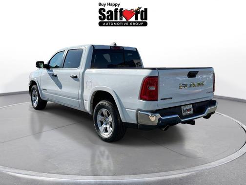 Bright White Clearcoat 2025 RAM 1500 Big Horn/Lone Star