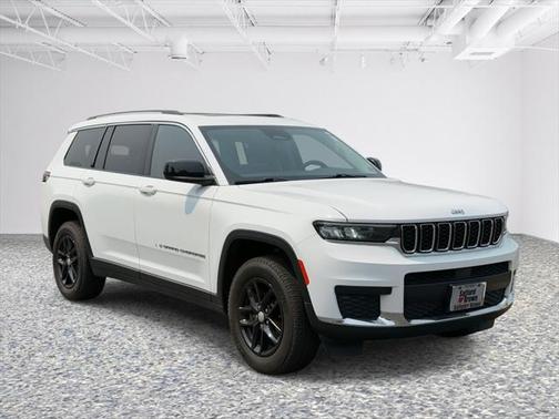 2022 Jeep Grand Cherokee L Laredo