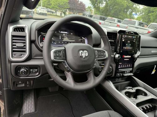 Granite Crystal Metallic Clearcoat 2026 RAM 1500 Big Horn/Lone Star
