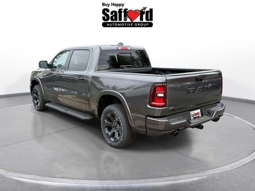 Granite Crystal Metallic Clearcoat 2026 RAM 1500 Big Horn/Lone Star