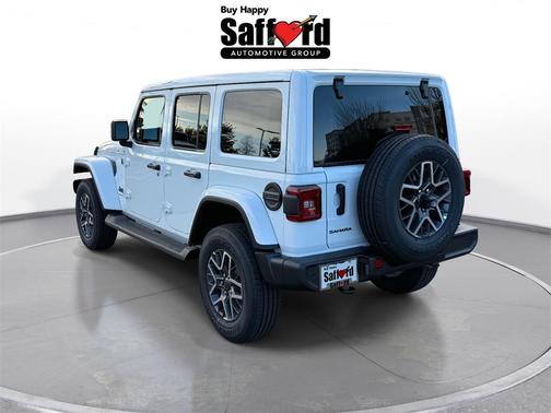 2026 Jeep Wrangler 4-Door Sahara 4x4