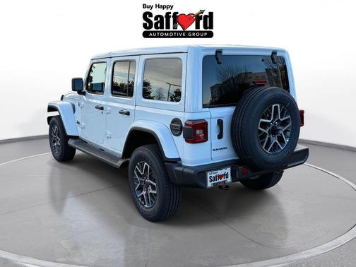 2026 Jeep Wrangler 4-Door Sahara 4x4