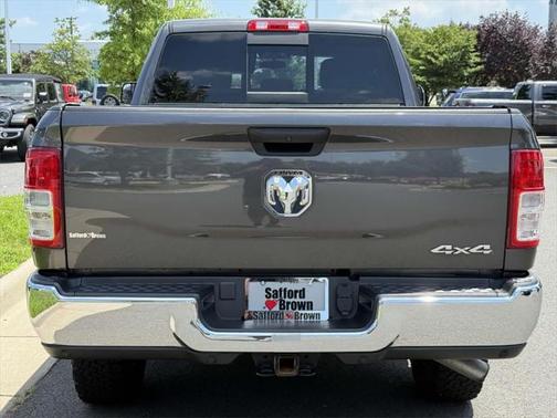 2022 RAM 2500 Tradesman Crew Cab 4x4 6'4' Box