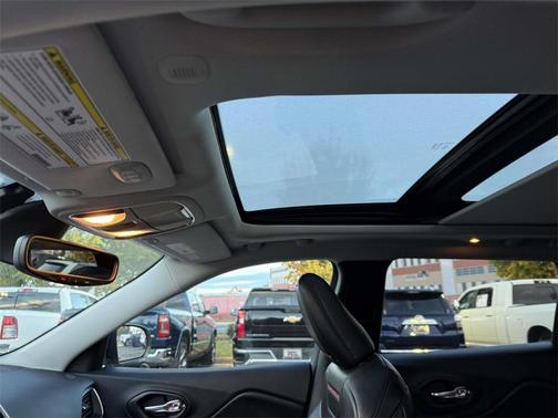 2021 Jeep Cherokee Trailhawk