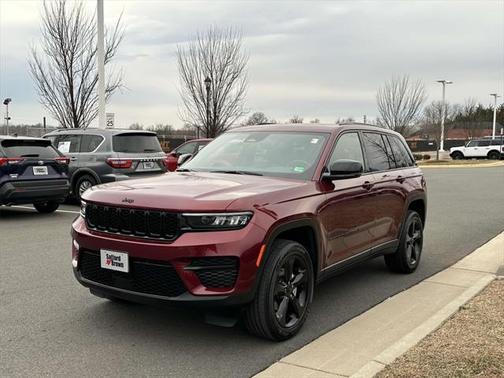 2022 Jeep Grand Cherokee Altitude
