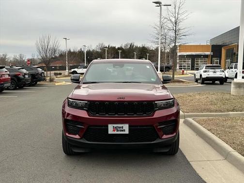 2022 Jeep Grand Cherokee Altitude