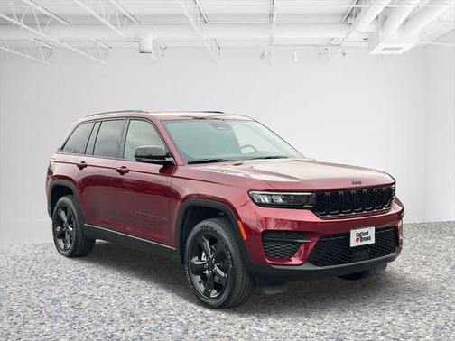 2022 Jeep Grand Cherokee Altitude