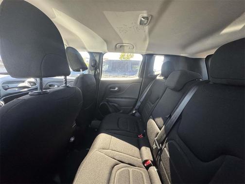 2022 Jeep Renegade Latitude