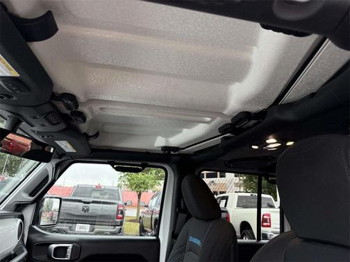 2021 Jeep Wrangler Unlimited Islander 4x4