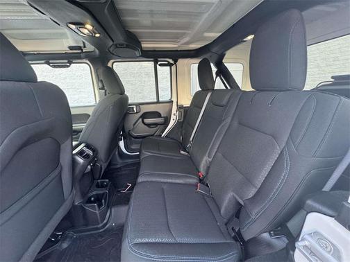 2021 Jeep Wrangler Unlimited Islander 4x4