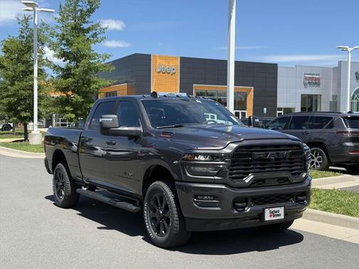 2025 RAM 2500 Big Horn Crew Cab 4x4 6'4' Box