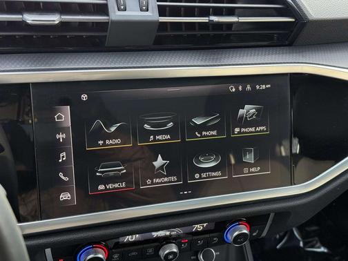 2025 Audi Q3 Premium 45 TFSI S line quattro Tiptronic