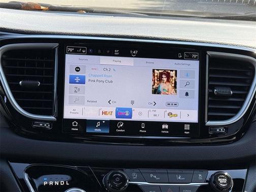 2026 Chrysler Voyager LX