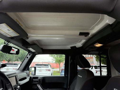 Rhino Clearcoat 2017 Jeep Wrangler Unlimited Rubicon