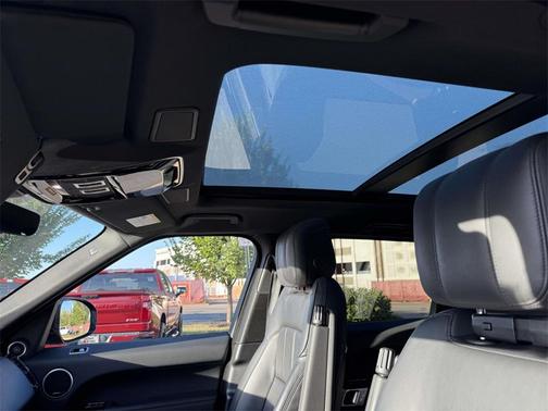 2022 Land Rover Range Rover Sport HSE Silver Edition