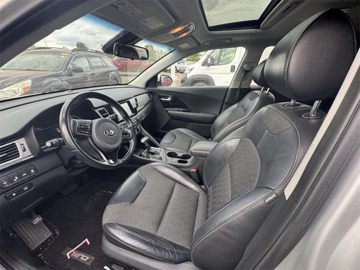 2017 Kia Niro EX