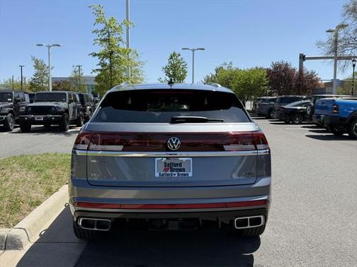 2024 Volkswagen Atlas Cross Sport 2.0T SEL Premium