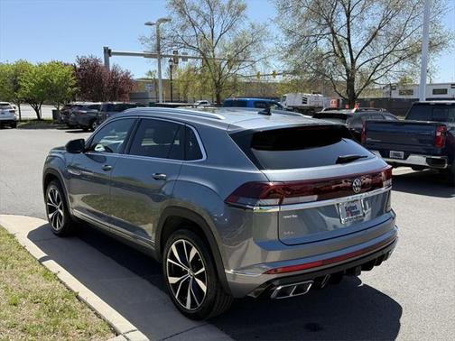 2024 Volkswagen Atlas Cross Sport 2.0T SEL Premium
