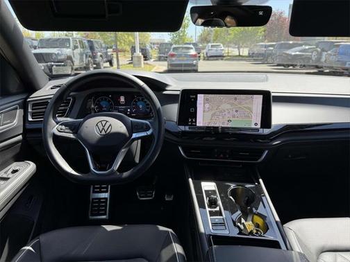 2024 Volkswagen Atlas Cross Sport 2.0T SEL Premium