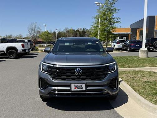 2024 Volkswagen Atlas Cross Sport 2.0T SEL Premium