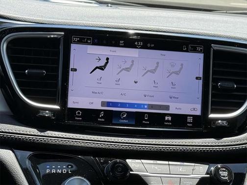 2025 Chrysler Pacifica Hybrid Premium S Appearance Pkg