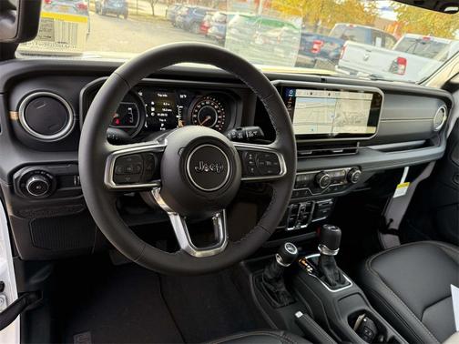 2026 Jeep Wrangler 4-Door Sahara 4x4