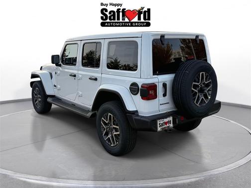 2026 Jeep Wrangler 4-Door Sahara 4x4