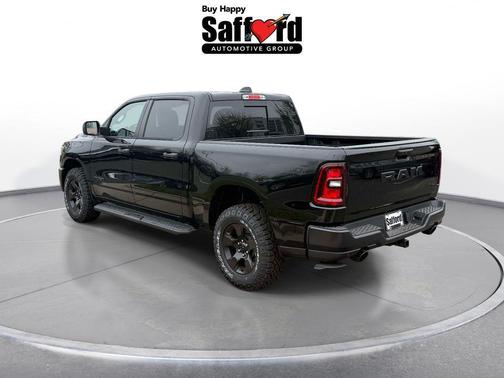 Diamond Black Crystal Pearlcoat 2026 RAM 1500 Warlock Crew Cab 4x4 5'7' Box