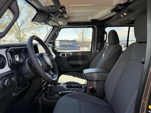 2025 Jeep Gladiator Sport S