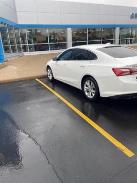 2021 Chevrolet Malibu FWD LT