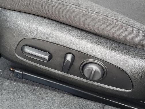 2021 Chevrolet Malibu FWD LT