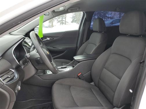 2021 Chevrolet Malibu FWD LT