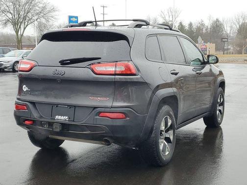 Granite Crystal Metallic Clearcoat 2016 Jeep Cherokee Trailhawk