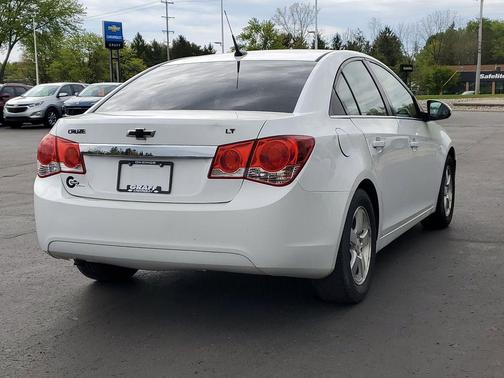 Summit White 2013 Chevrolet Cruze 1LT