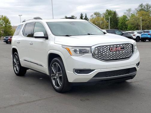 White Frost Tricoat 2018 GMC Acadia Denali