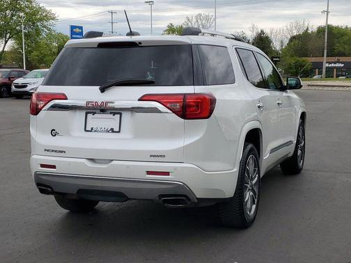 White Frost Tricoat 2018 GMC Acadia Denali