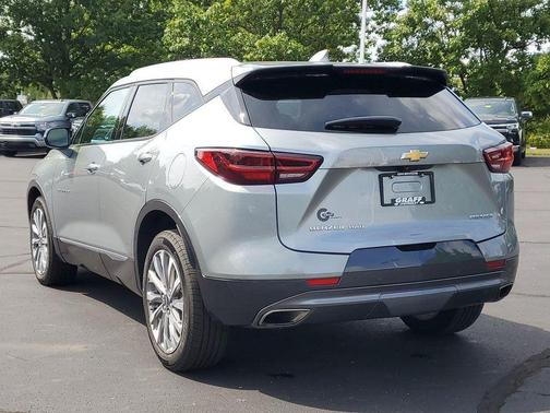 Sterling Metallic 2023 Chevrolet Blazer Premier