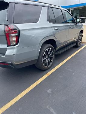 2023 Chevrolet Tahoe 4WD RST