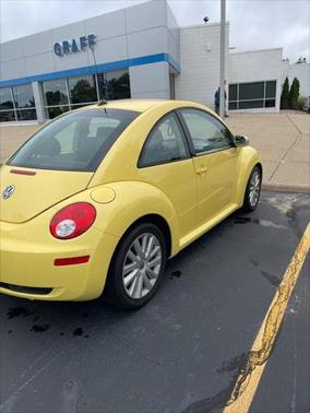 2008 Volkswagen New Beetle S