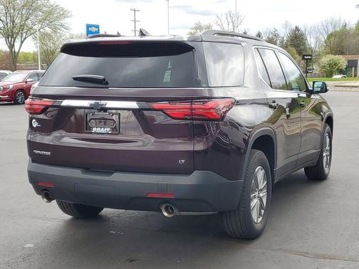 Black Cherry Metallic 2023 Chevrolet Traverse LT Cloth