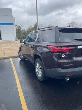 Black Cherry Metallic 2023 Chevrolet Traverse LT Cloth