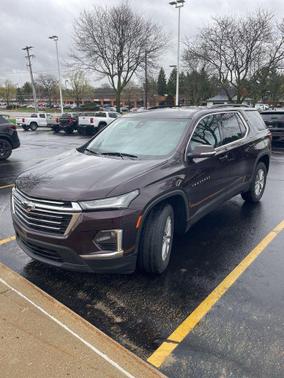 Black Cherry Metallic 2023 Chevrolet Traverse LT Cloth
