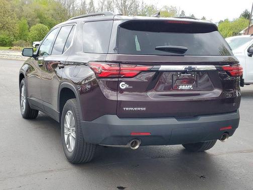 Black Cherry Metallic 2023 Chevrolet Traverse LT Cloth
