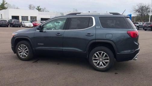 2019 GMC Acadia SLE-2
