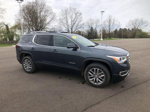 2019 GMC Acadia SLE-2